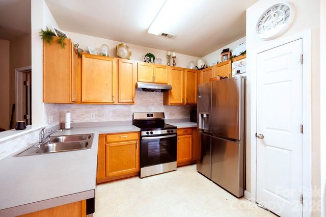 948 Sundance Drive, Gastonia, NC 28054