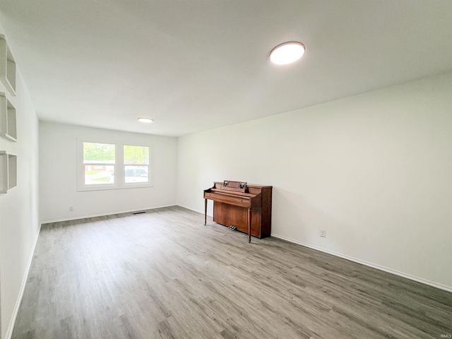 1244 Melbourne Court, New Haven, IN 46774