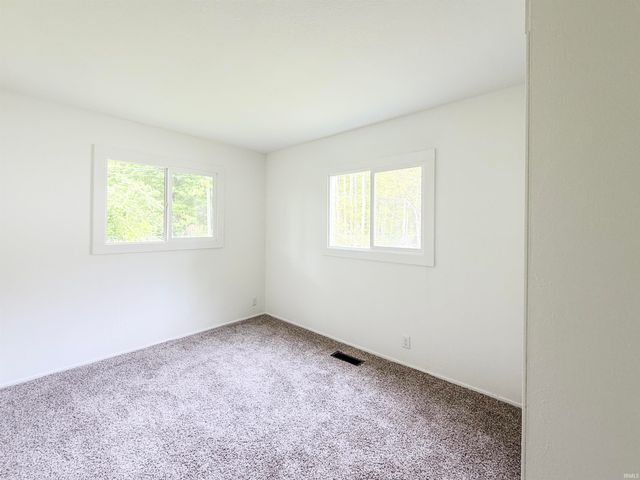 1244 Melbourne Court, New Haven, IN 46774