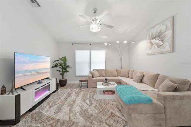 2530 M AND M LANE, Orange City, FL 32763