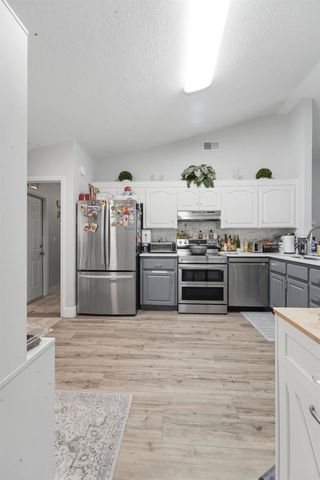 2530 M AND M LANE, Orange City, FL 32763