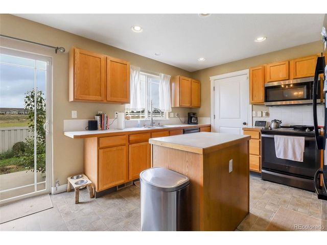 2309 Bluebells Dr, Evans, CO 80620