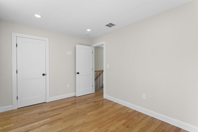 96 Shadow Lake Rd Unit 2 Rear, Salem, NH 03079