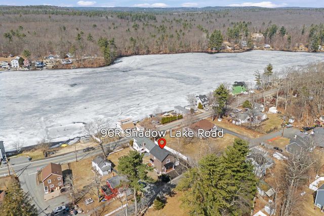 96 Shadow Lake Rd Unit 2 Rear, Salem, NH 03079