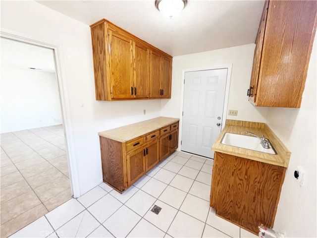 4564 Rudisill, Montclair, CA 91763