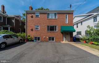 728 N WAKEFIELD ST N #MIDDLE UNIT, Arlington, VA 22203