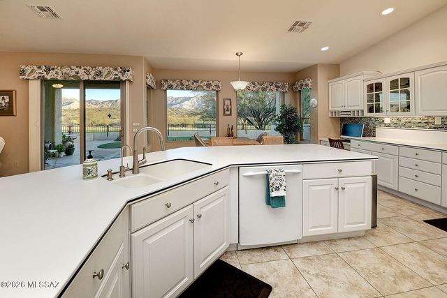 38433 S Skyline Drive, Tucson, AZ 85739