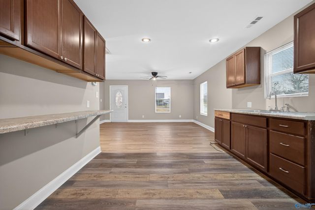 1002 7th Avenue SE, Decatur, AL 35601