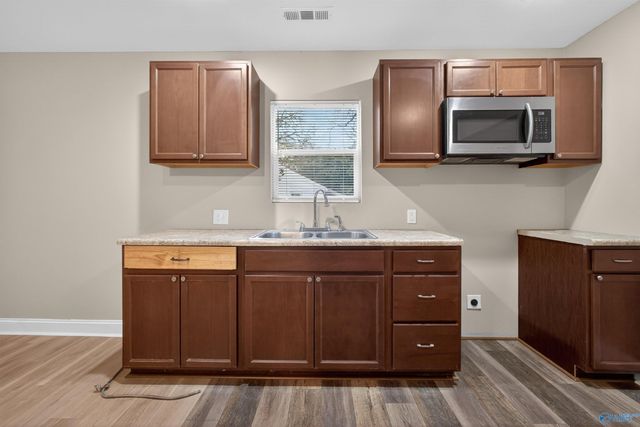 1002 7th Avenue SE, Decatur, AL 35601