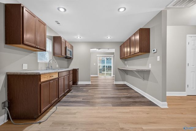 1002 7th Avenue SE, Decatur, AL 35601