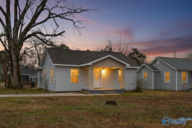 1002 7th Avenue SE, Decatur, AL 35601