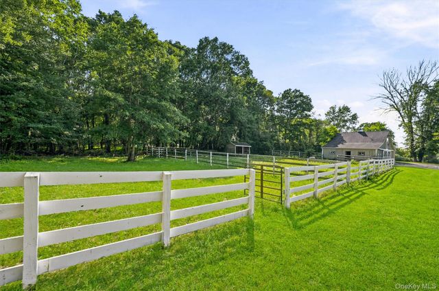 232 Maybrook Road, Campbell Hall, NY 10916