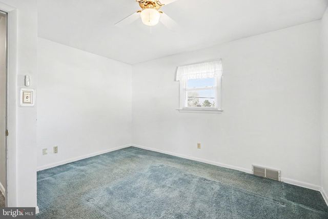250 SPANGLERS MILL RD, New Cumberland, PA 17070