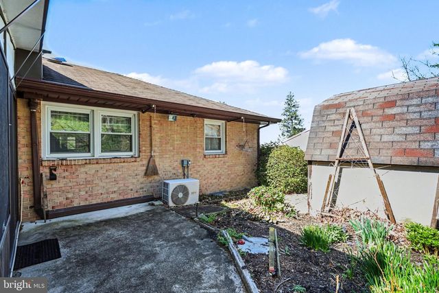 250 SPANGLERS MILL RD, New Cumberland, PA 17070