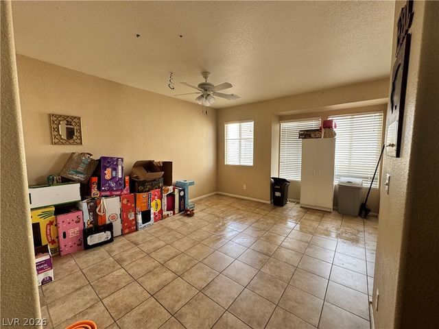 8431 Tiger Woods Avenue, Las Vegas, NV 89128