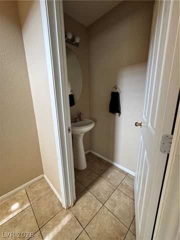 8431 Tiger Woods Avenue, Las Vegas, NV 89128