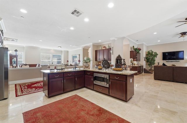 10717 Goldsborough Cir, Oakdale, CA 95361