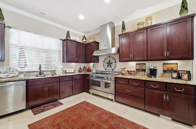 10717 Goldsborough Cir, Oakdale, CA 95361