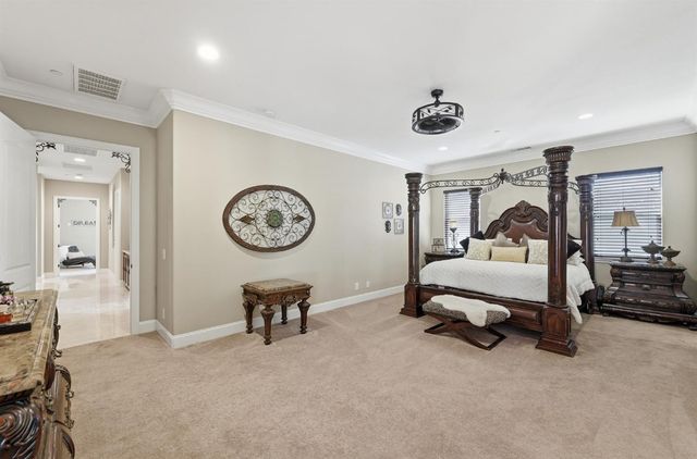 10717 Goldsborough Cir, Oakdale, CA 95361