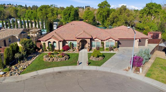10717 Goldsborough Cir, Oakdale, CA 95361