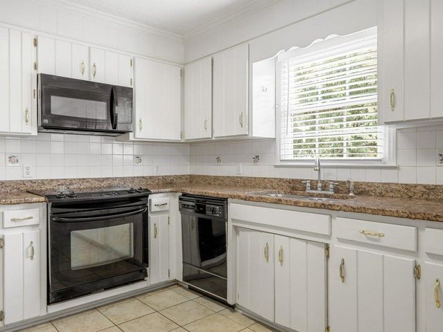 10 Sally Street, Spartanburg, SC 29301