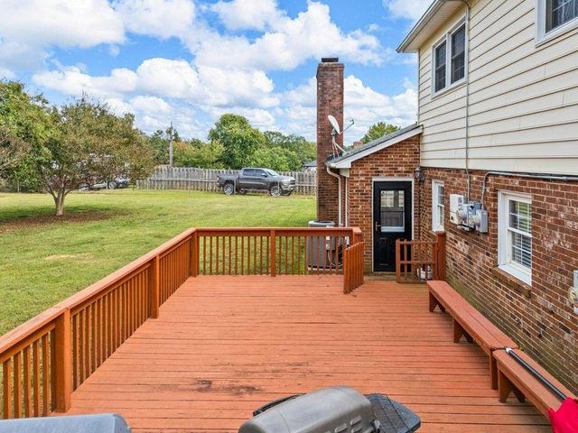 10 Sally Street, Spartanburg, SC 29301