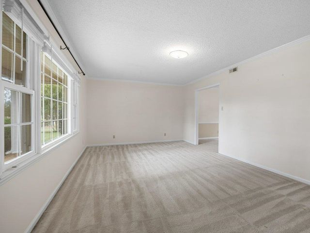 10 Sally Street, Spartanburg, SC 29301