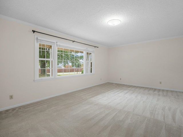 10 Sally Street, Spartanburg, SC 29301