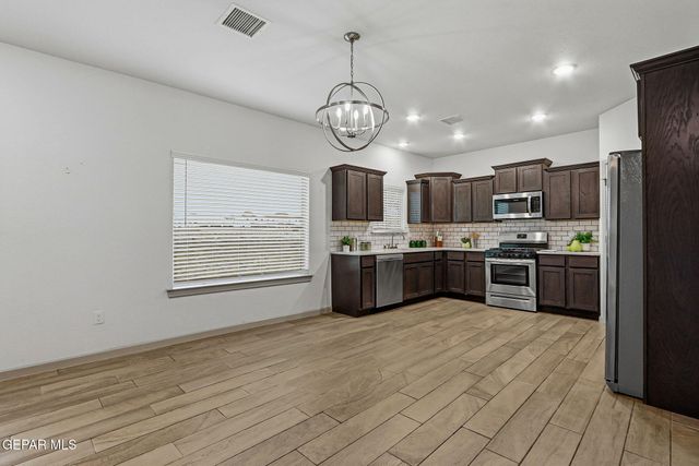 7775 ENCHANTED VIEW Drive, El Paso, TX 79911