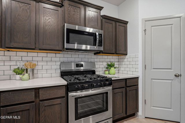7775 ENCHANTED VIEW Drive, El Paso, TX 79911
