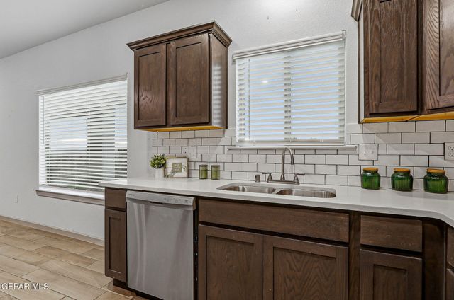 7775 ENCHANTED VIEW Drive, El Paso, TX 79911