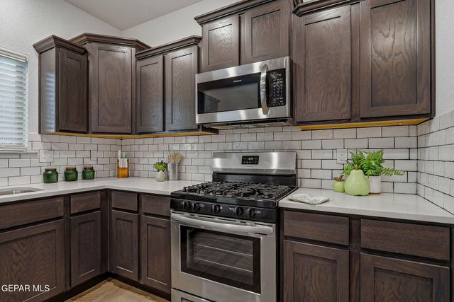 7775 ENCHANTED VIEW Drive, El Paso, TX 79911