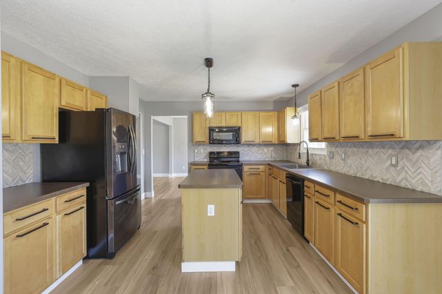 395 Grinnell Street, Pickerington, OH 43147