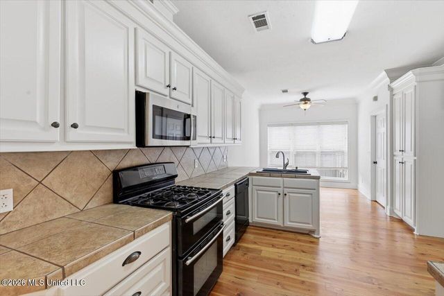 205 Asbury Lane Drive, Brandon, MS 39042