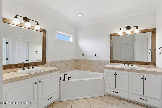 205 Asbury Lane Drive, Brandon, MS 39042