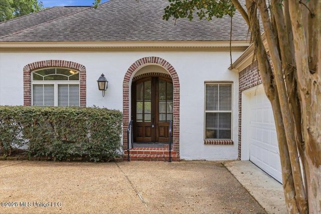 205 Asbury Lane Drive, Brandon, MS 39042