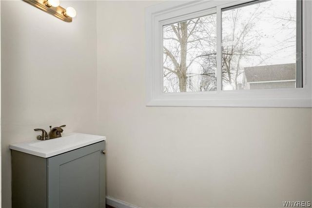 386 Esser Avenue, Buffalo, NY 14207