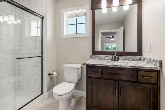 4614 NE Park Springs Court, Lee's Summit, MO 64064