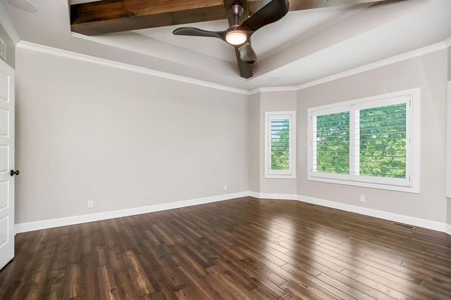 4614 NE Park Springs Court, Lee's Summit, MO 64064