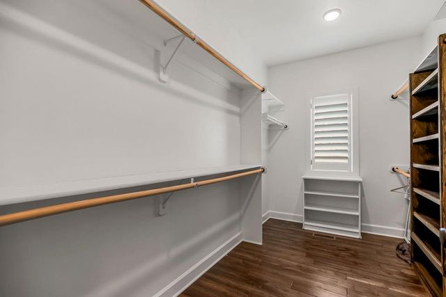4614 NE Park Springs Court, Lee's Summit, MO 64064