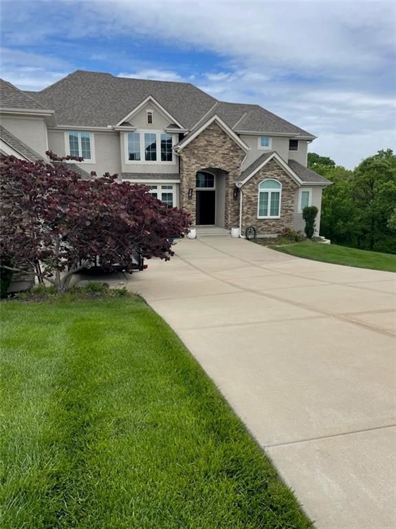 4614 Park Springs Court, Lee's Summit, MO 64064