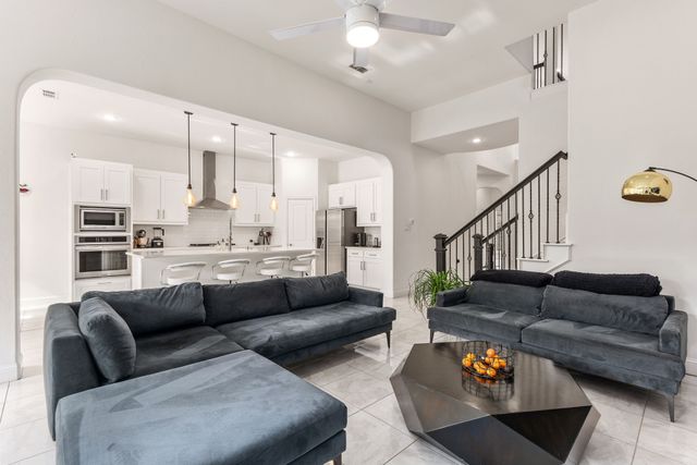 6101 Mickelson Way, Mckinney, TX 75070