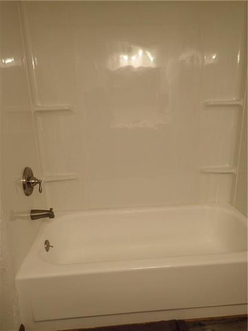 1608 SW 20th Street, Blue Springs, MO 64015
