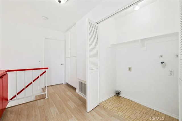 1230 S Barranca Avenue F, Glendora, CA 91740