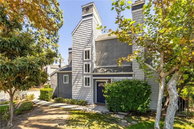 1230 S Barranca Avenue F, Glendora, CA 91740