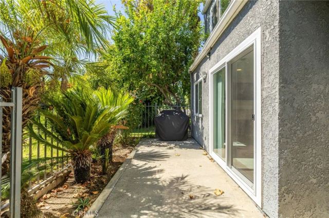 1230 S Barranca Avenue F, Glendora, CA 91740