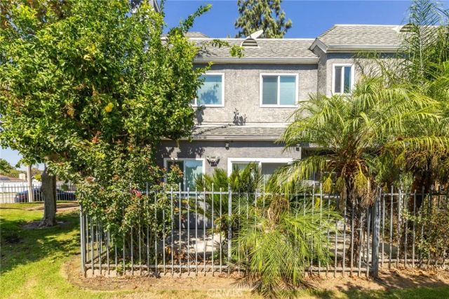 1230 S Barranca Avenue F, Glendora, CA 91740