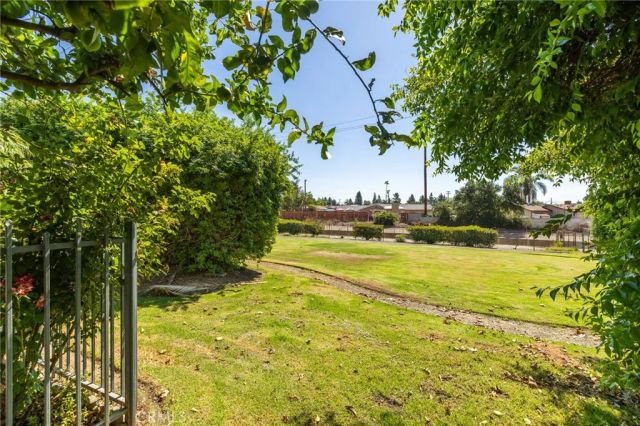 1230 S Barranca Avenue F, Glendora, CA 91740