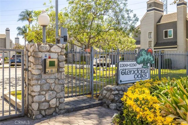 1230 S Barranca Avenue F, Glendora, CA 91740