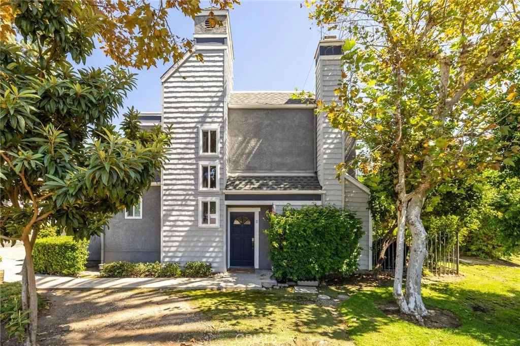 1230 S Barranca Avenue F, Glendora, CA 91740
